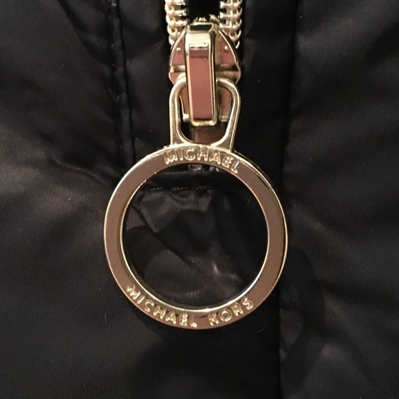 Michael Kors Puffer - Picture 5 of 8